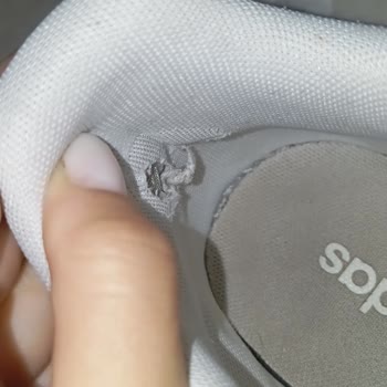 Boyner Adidas Gw3036 Hoops 3.0 Kadın Ayakkabı Bilek Kısmı Parçalandı