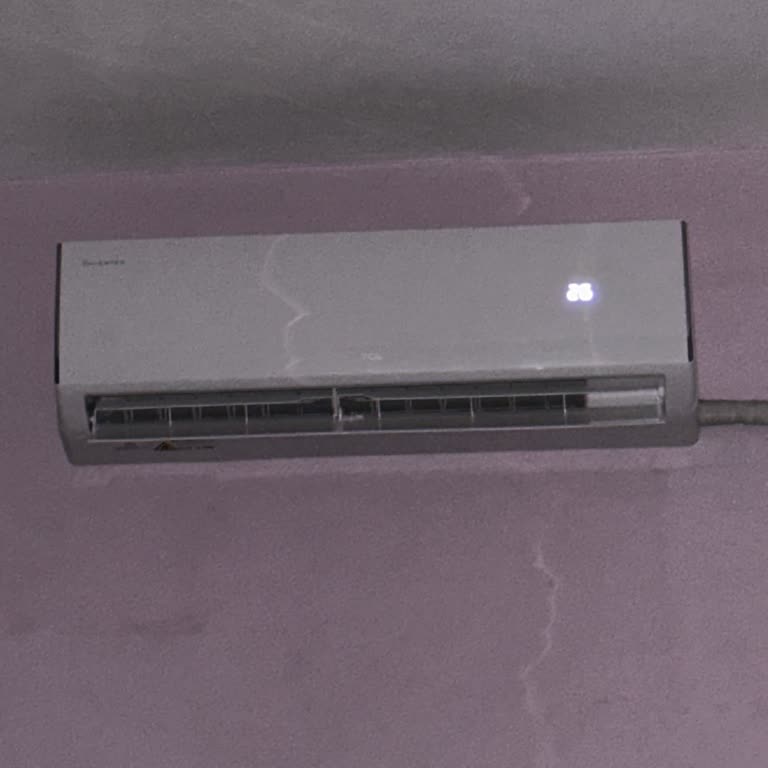 TCL Electronics Klima Motoru Kapanıp Duruyor