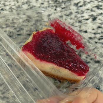 Getir Firmasından Sipariş Verdiğim Tatli Küflü Çıktı İadem Yapılmadı