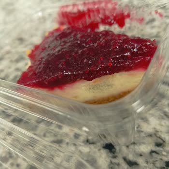 Getir Firmasından Sipariş Verdiğim Tatli Küflü Çıktı İadem Yapılmadı