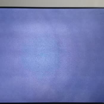 LG Televizyon Siyah Gölge Şeritler
