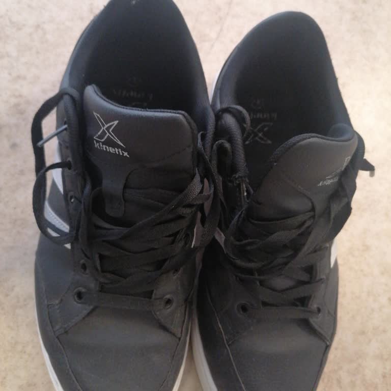 Kinetix Ayakkabı Kokusu Ve Kötü Astar Kullanımı