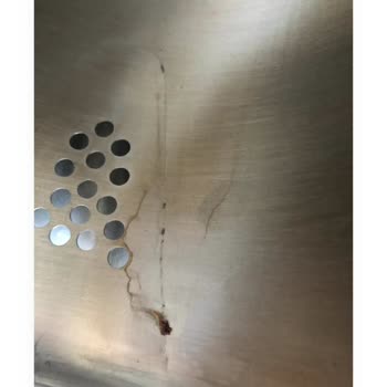 Kentpark AVM English Home'dan Aldığım Paslanmaz Çelik Diye Satılan Ürün Paslandı