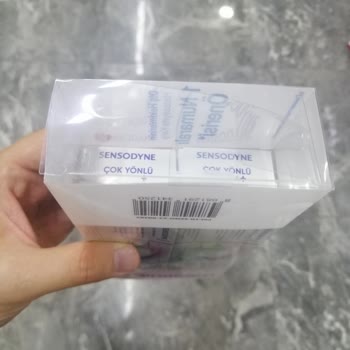 Sensodyne Yarısı Boş Kutulu Ürün