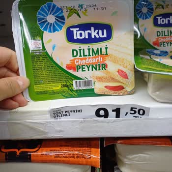 A101 Tarihi Geçmiş Ürün Satıyor