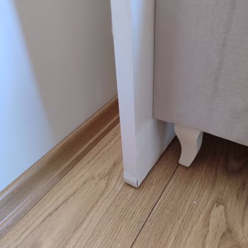 Yataş Yatak Başlığı Kırık, Soyulmuş Ve Şişmiş Değişilmiyor!