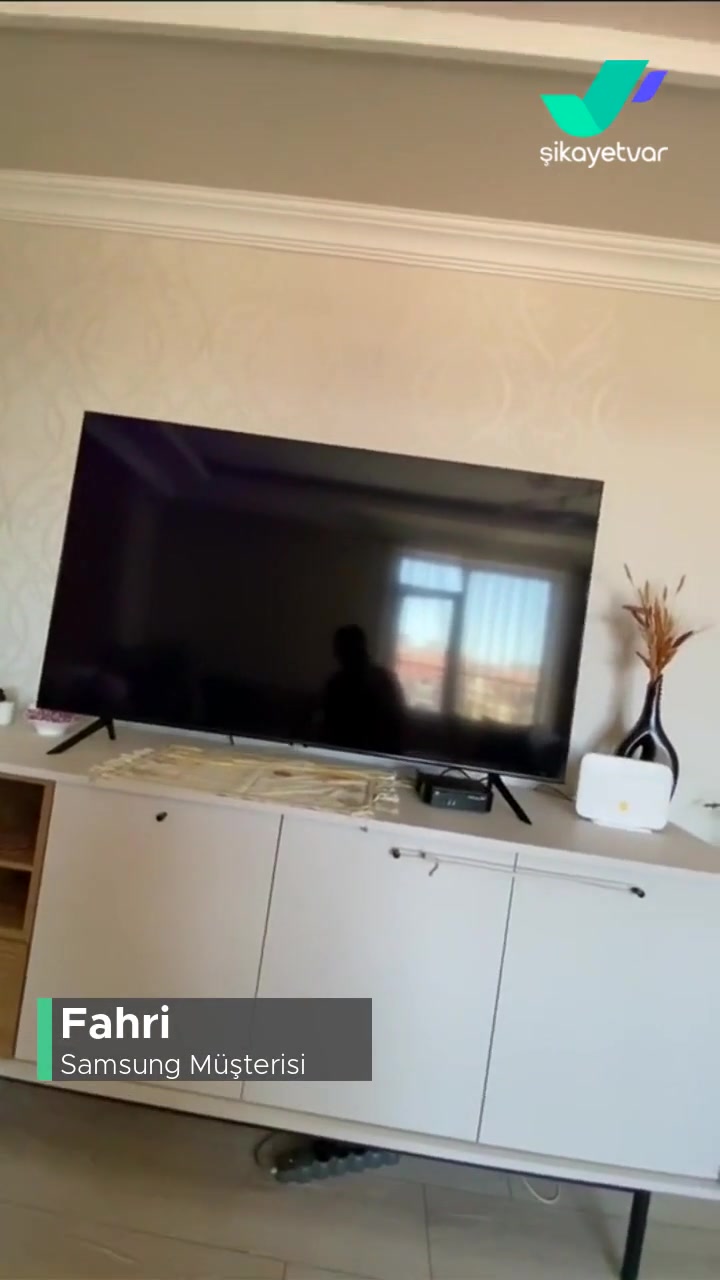 Samsung Marka Televizyonumuzun Ekranı Bir Anda Kapandı videonun kapak resmi