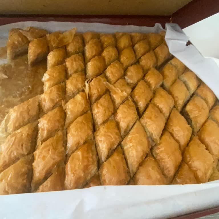 Dilim Börek Bozulmuş Ürün Ve İlgisiz Müşteri Hizmetleri