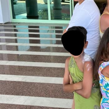 Eda Taşpınar Yağ Ve Güneş Kremi