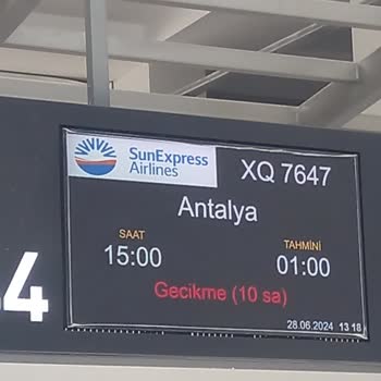 Sunexpress Hava Yolları Yaklaşık 10 Saat Bekletmek