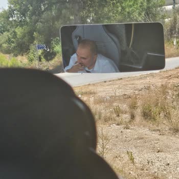 Isparta Petrol Turizm İçerisi Sıcak Ve Şoför Sigara İçiyor!