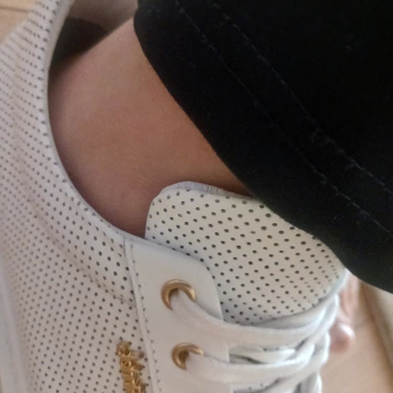 Ayça Outlet Hatalı Kalıplı Ürün Ve Satıcı