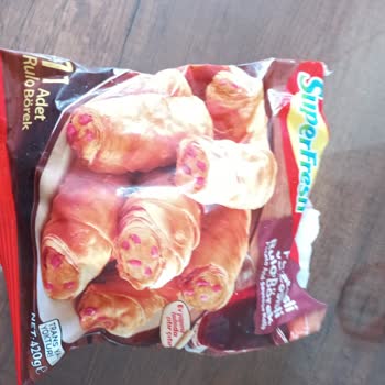 SuperFresh Marketten Almış Olduğum Börek Asla Yenilemeyecek Bir Durumda