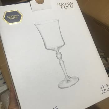 Madame Coco Kırık Kadeh Seti