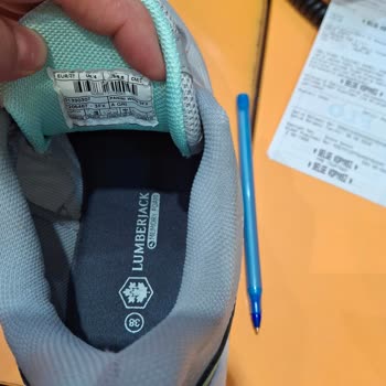 FLO Ayakkabı FLO Kusurlu Ürün Göndermedi Ve Mağduriyetimi Gidermemeleri