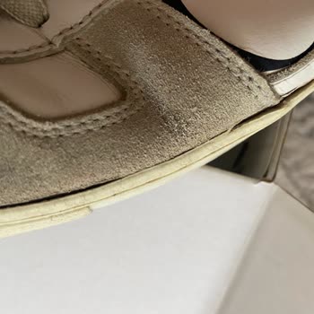 Calvin Klein Marka Ayakkabının Hatalı İncelenmesi