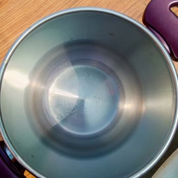 Berlin Mutfak Gereçleri Düdüklü Takım Tencerenin Kapağı Eridi!