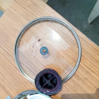 Berlin Mutfak Gereçleri Düdüklü Takım Tencerenin Kapağı Eridi!