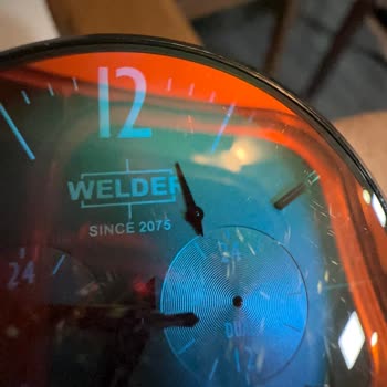 Welder Watch Welder Moody Kendi Kendine Masraf Açma