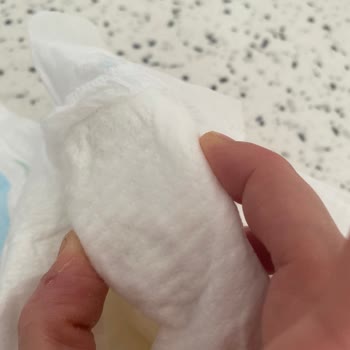 Molfix Bez İçinde Sert Bir Kitle