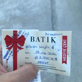 Batik Moda Batik Mağazalar Grubu