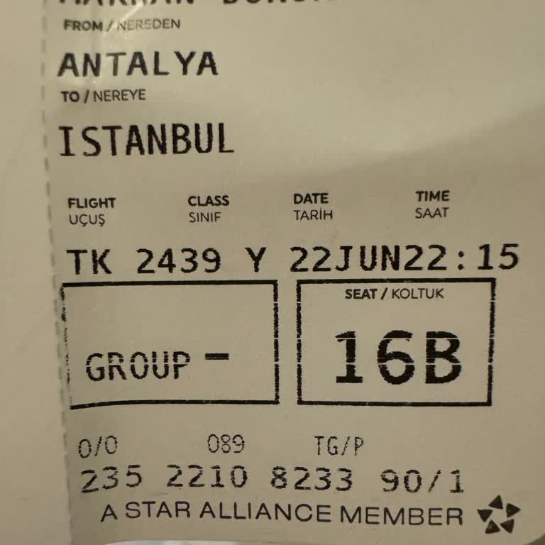 THY Uçuşumdaki Kabin Amirinin Kaba Davranışı