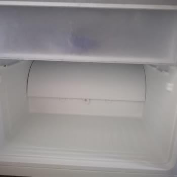 Beko Buzdolabının Dondurucu Bölümü Çürüdü, Değişim Talebi Reddedildi