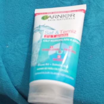 Garnier' İn Ürünü Yüzünden Yüzüm Mahvoldu Şişti Ve Mosmor Oldu