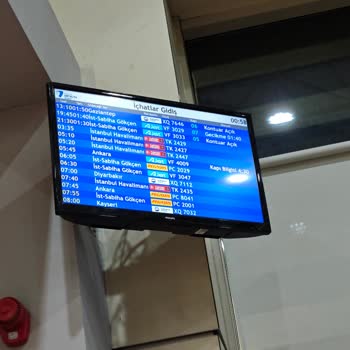 AJet (Anadolu Jet) Jetin Rutin Rötarı Bu Sefer Tat Kaçırdı :)