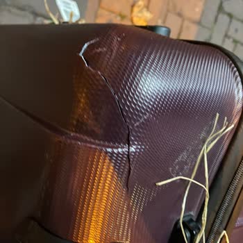 Pegasus Çatlak Valiz Hem De 3 Saat Rötar Üstüne