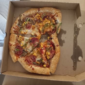 GetirYemek Pizza Hut (Kozyatağı) Pizza Dağılmış Şekilde Gönderdi