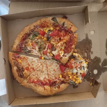 GetirYemek Pizza Hut (Kozyatağı) Pizza Dağılmış Şekilde Gönderdi