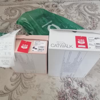 Deichmann Fazla Para Alması Ve Hediye Çeki Vermeye Çalışması