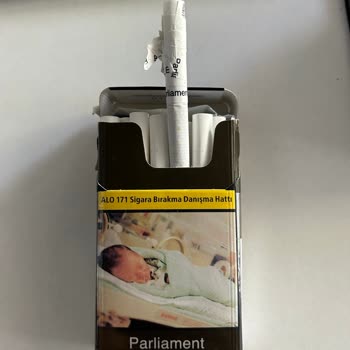 Parliament Midnight Blue Paketinden Bozuk Filtreli Sigara Çıktı