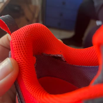 Müşterisini Mağdur Eden Adidas