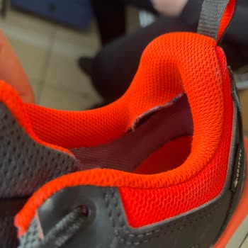 Müşterisini Mağdur Eden Adidas