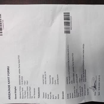 adidas Üretim Hatası Ve Müşteri Memnuniyeti Sorunları