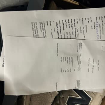 New Balance Üretim Hatası Yeni Sattığı Ayakkabıyı Değiştirmedi