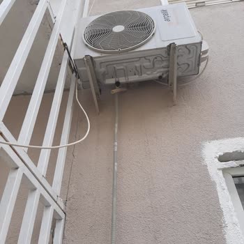 Arçelik Servis Destek (0850 241 98 90) Klima Suyunun Alt Kat Duvarını Islatması