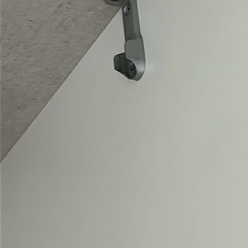 Tepe Home Gardrobun Kırılan Pimi