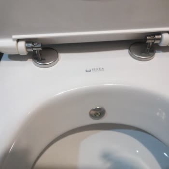 Decus Living Store Klozet Kapağı Amortisör Sorunu Ve Garanti Problemi