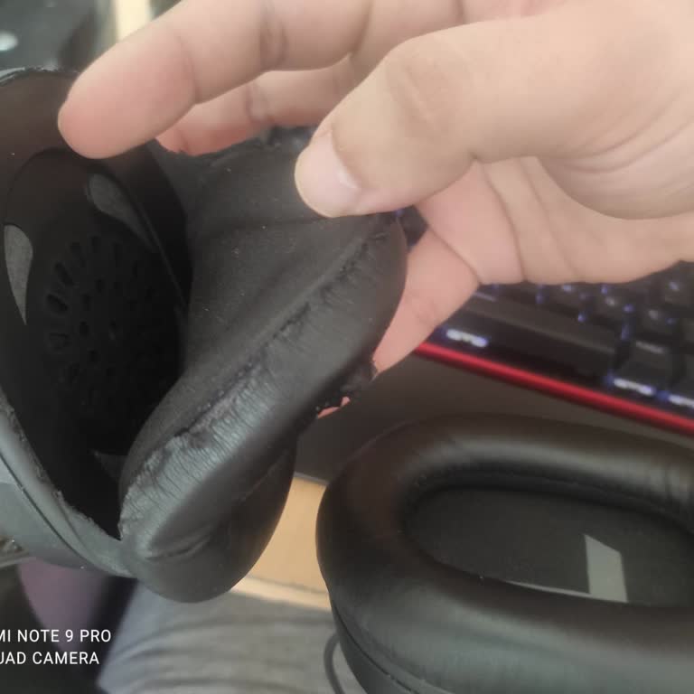 Rampage Reactor R41 Gaming Kulaklık Pedi Yırtılması