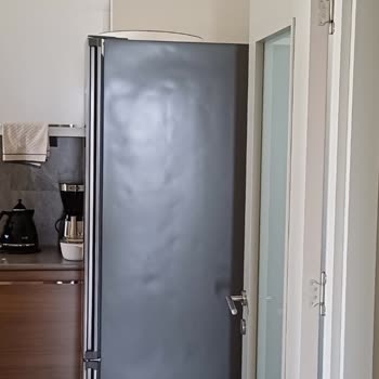 Garantili Bosch Buzdolabında Kapak Ve Yüzey Sorunları