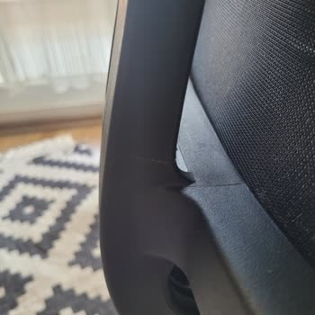 Seduna Mobilya Thunder Pro Plastik Kısım Çatladı