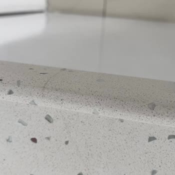 ÇimStone Tezgahta Sarı Lekeler Var