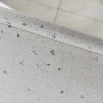 ÇimStone Tezgahta Sarı Lekeler Var