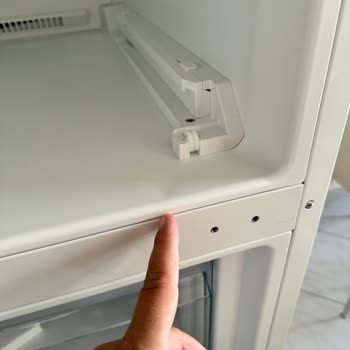 Bosch Seri8 XXL Defolu Buzdolabı