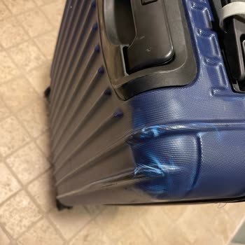 Çelebi Yer Hizmetleri Havalimanı Bagaj Hasarı Ve İlgili Personel Tavrı