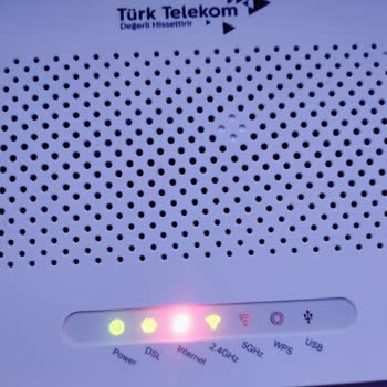 Türk Telekom Sürekli Kesilen İnternet Ve Çözülmeyen Sorunlar