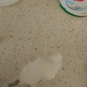 Yörüksüt Süzme Yoğurt İçinden Çıkan Plastik Parçaları